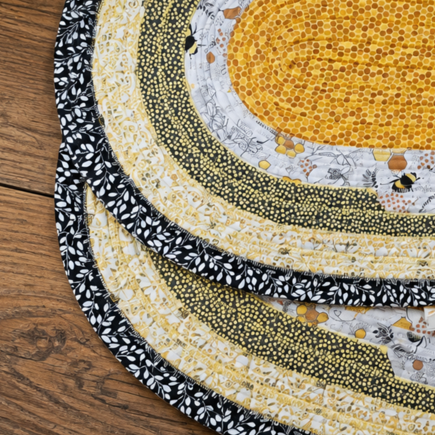Bees & Floral Placemats Jelly Roll Table Setting Mats