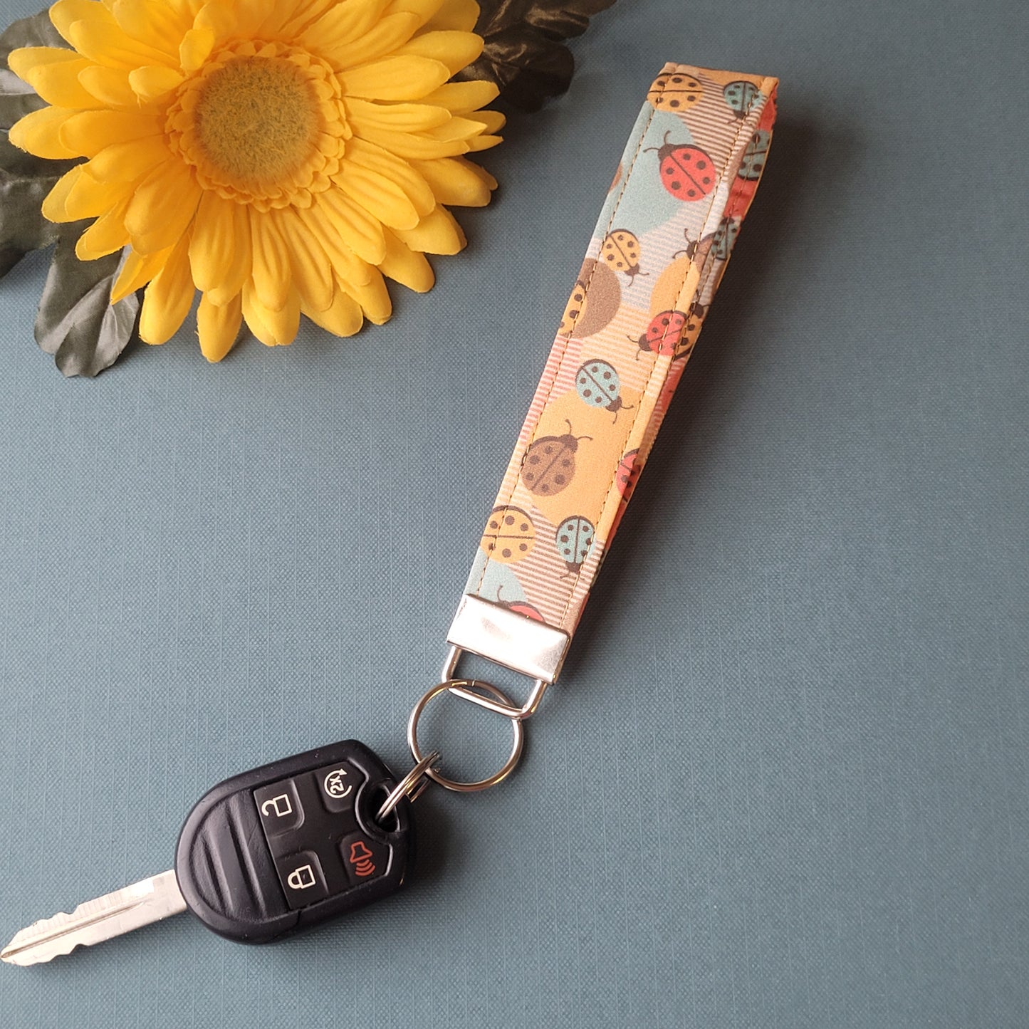 Ladybug Keychain, LadyBird Keychain Strap for Keys, Lady Bug Retro Key Holder